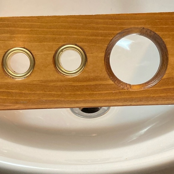 Hairdryer/ hot curling iron holder - Picture 7 of 10